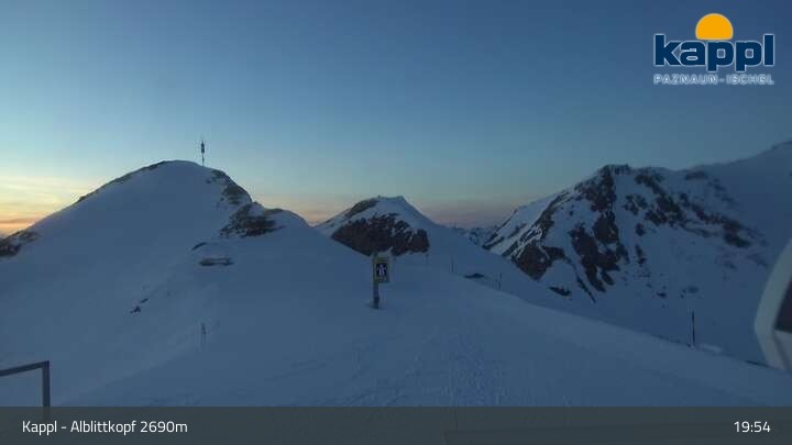 Archived image Webcam Alblittkopfbahn Top Station - Kappl
