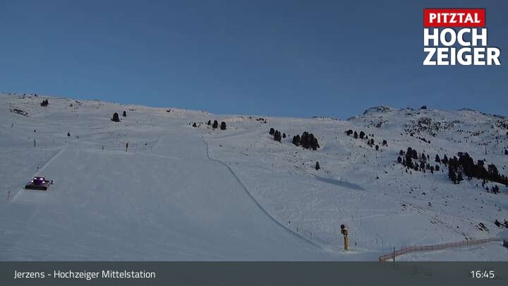 Archiv Foto Webcam Jerzens - Hochzeiger Mittelstation