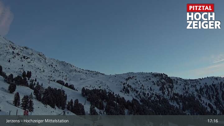Archiv Foto Webcam Jerzens - Hochzeiger Mittelstation