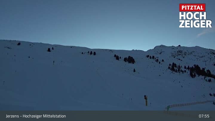 Archiv Foto Webcam Jerzens - Hochzeiger Mittelstation