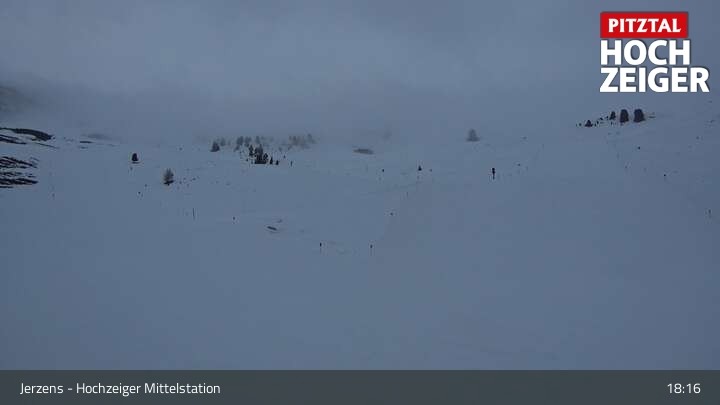 Archived image Webcam Jerzens - Hochzeiger Mittelstation