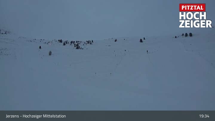 Archiv Foto Webcam Jerzens - Hochzeiger Mittelstation