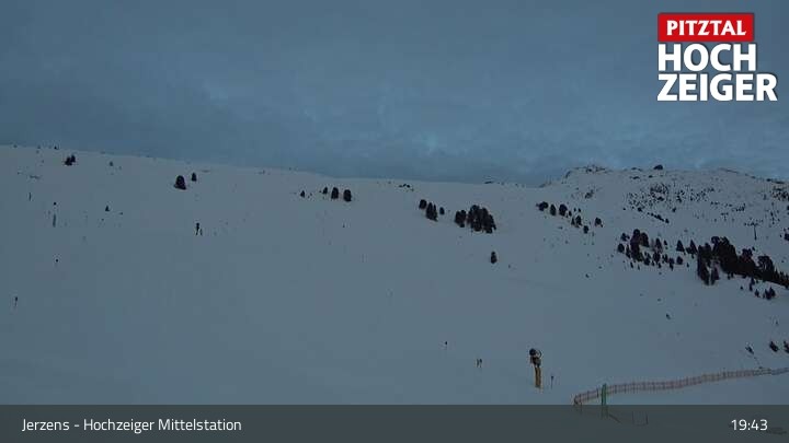 Archiv Foto Webcam Jerzens - Hochzeiger Mittelstation