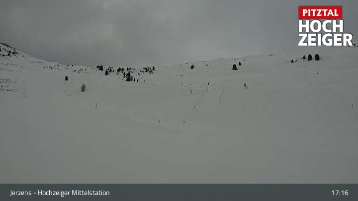 Archiv Foto Webcam Jerzens - Hochzeiger Mittelstation