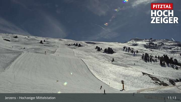 Archiv Foto Webcam Jerzens - Hochzeiger Mittelstation