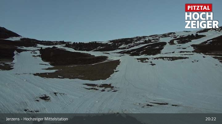 Archived image Webcam Jerzens - Hochzeiger Mittelstation