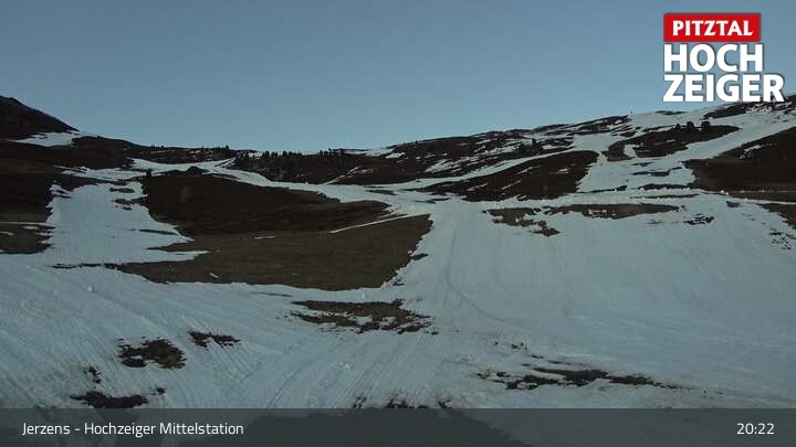 Archiv Foto Webcam Jerzens - Hochzeiger Mittelstation