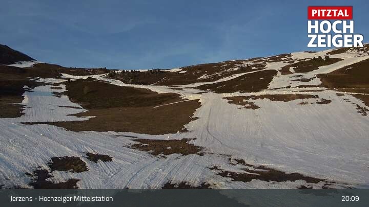 Archiv Foto Webcam Jerzens - Hochzeiger Mittelstation
