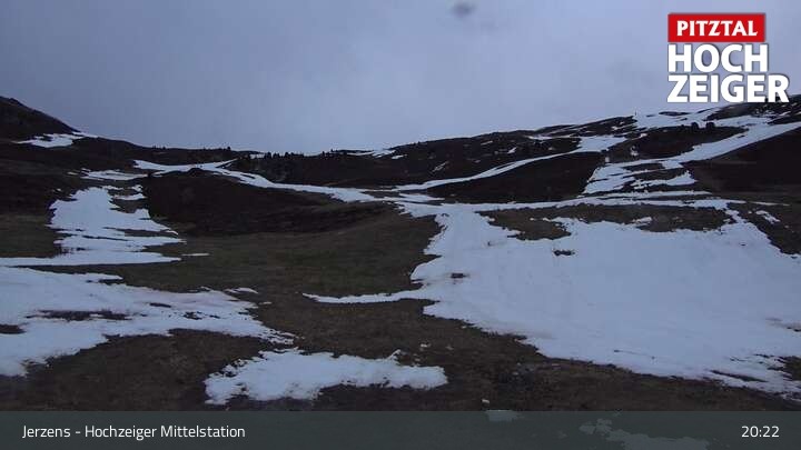 Archived image Webcam Jerzens - Hochzeiger Mittelstation