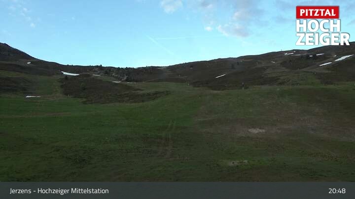 Archived image Webcam Jerzens - Hochzeiger Mittelstation