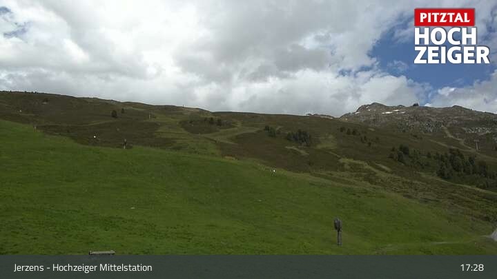 Archiv Foto Webcam Jerzens - Hochzeiger Mittelstation
