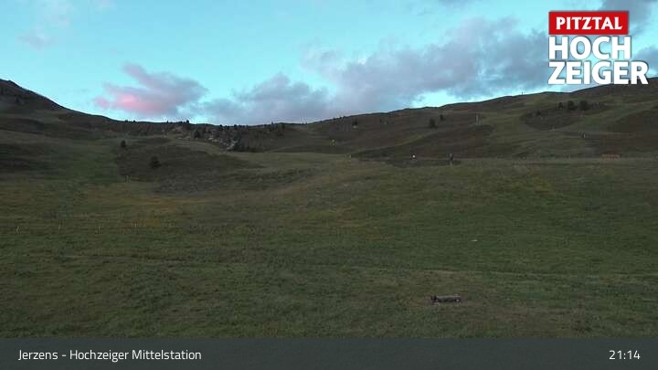 Archived image Webcam Jerzens - Hochzeiger Mittelstation