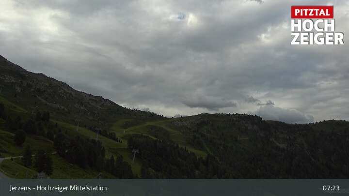 Archiv Foto Webcam Jerzens - Hochzeiger Mittelstation