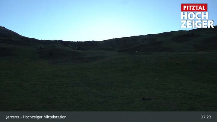 Archiv Foto Webcam Jerzens - Hochzeiger Mittelstation