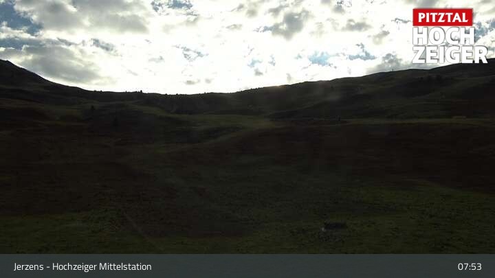 Archiv Foto Webcam Jerzens - Hochzeiger Mittelstation