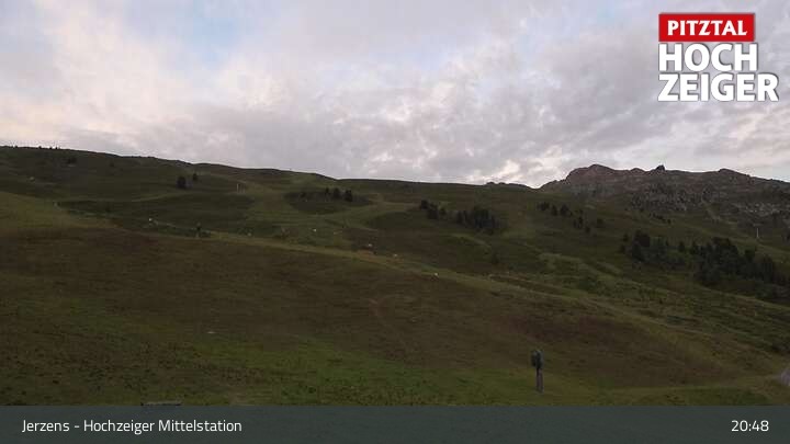 Archiv Foto Webcam Jerzens - Hochzeiger Mittelstation