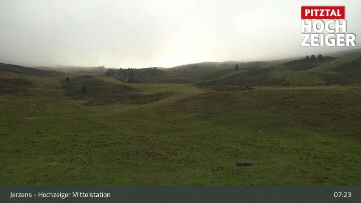 Archiv Foto Webcam Jerzens - Hochzeiger Mittelstation
