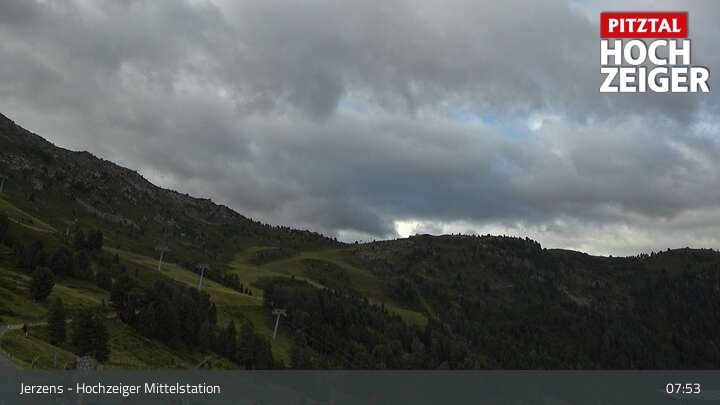 Archived image Webcam Jerzens - Hochzeiger Mittelstation