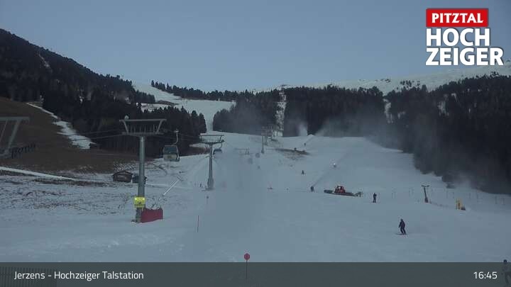 Archiv Foto Webcam Jerzens - Hochzeiger Talstation