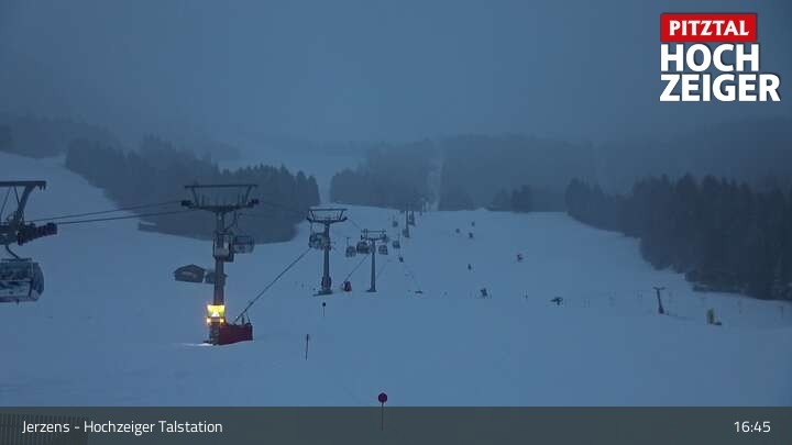 Archiv Foto Webcam Jerzens - Hochzeiger Talstation