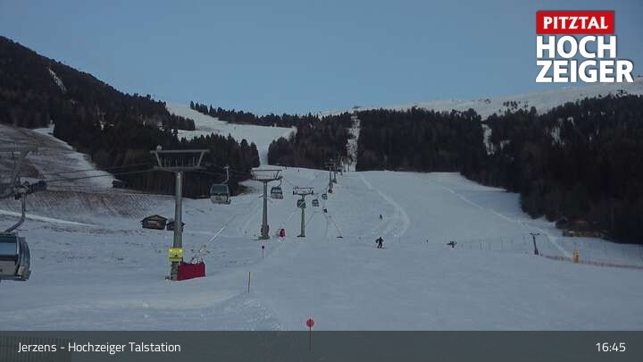 Archiv Foto Webcam Jerzens - Hochzeiger Talstation