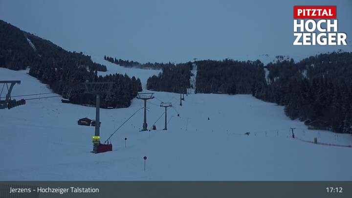 Archiv Foto Webcam Jerzens - Hochzeiger Talstation