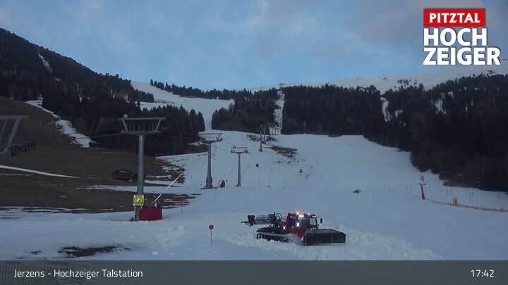 Archived image Webcam Jerzens - Hochzeiger Base Station