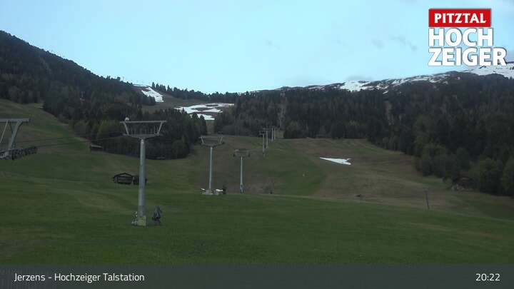 Archiv Foto Webcam Jerzens - Hochzeiger Talstation