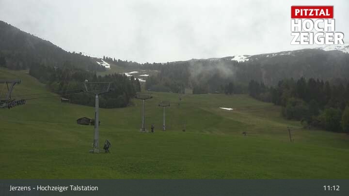 Archiv Foto Webcam Jerzens - Hochzeiger Talstation