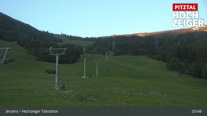 Archiv Foto Webcam Jerzens - Hochzeiger Talstation