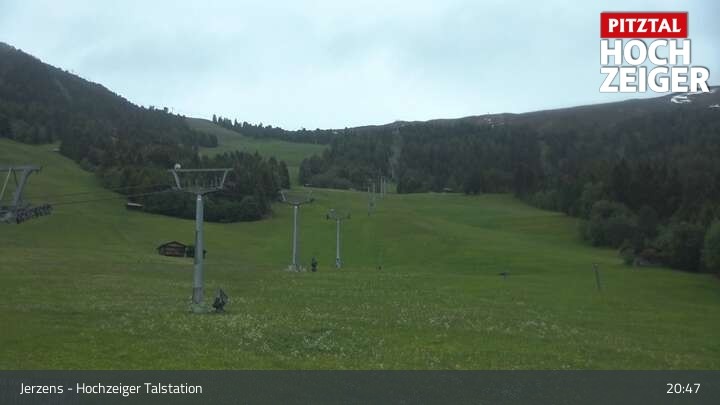 Archiv Foto Webcam Jerzens - Hochzeiger Talstation