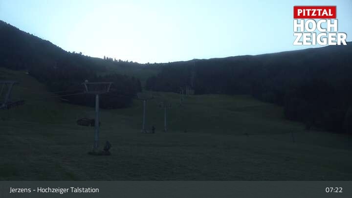Archiv Foto Webcam Jerzens - Hochzeiger Talstation