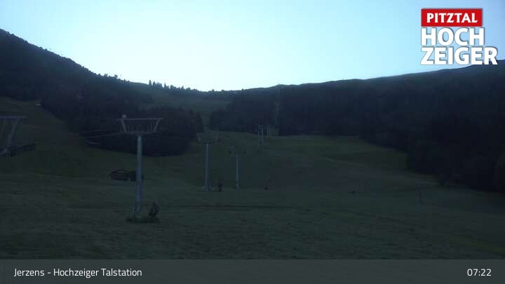 Archiv Foto Webcam Jerzens - Hochzeiger Talstation