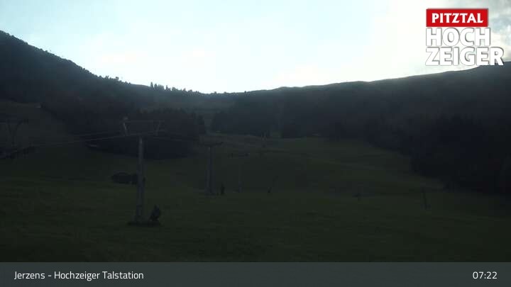 Archiv Foto Webcam Jerzens - Hochzeiger Talstation