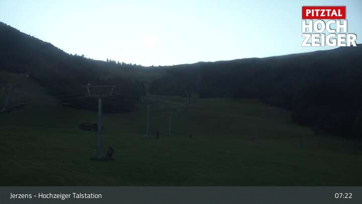 Archiv Foto Webcam Jerzens - Hochzeiger Talstation