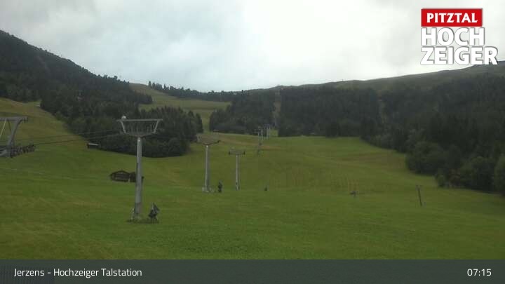 Archiv Foto Webcam Jerzens - Hochzeiger Talstation