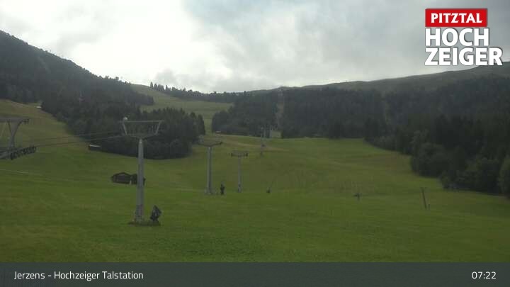 Archiv Foto Webcam Jerzens - Hochzeiger Talstation
