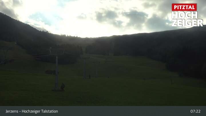 Archiv Foto Webcam Jerzens - Hochzeiger Talstation