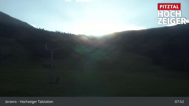 Archiv Foto Webcam Jerzens - Hochzeiger Talstation