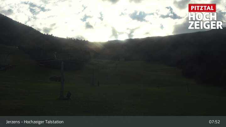 Archiv Foto Webcam Jerzens - Hochzeiger Talstation