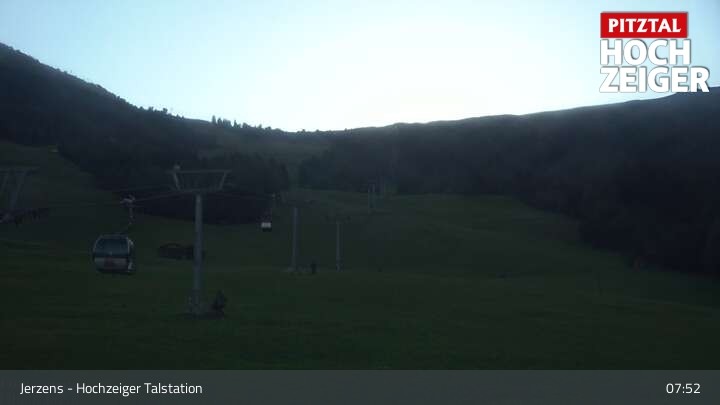 Archiv Foto Webcam Jerzens - Hochzeiger Talstation