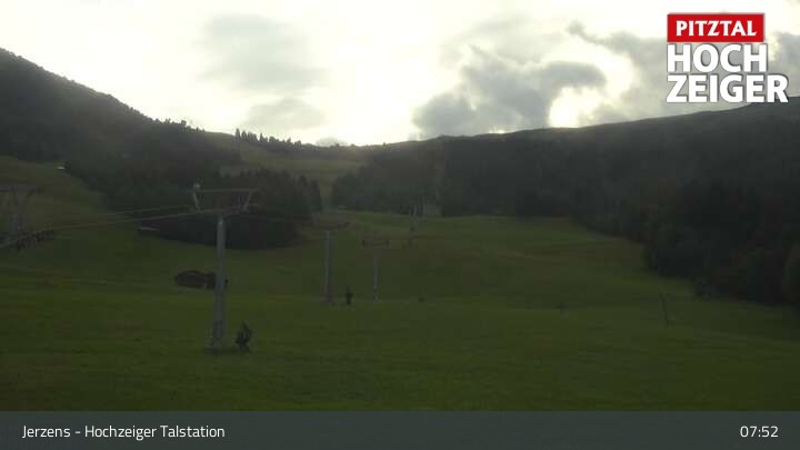 Archiv Foto Webcam Jerzens - Hochzeiger Talstation