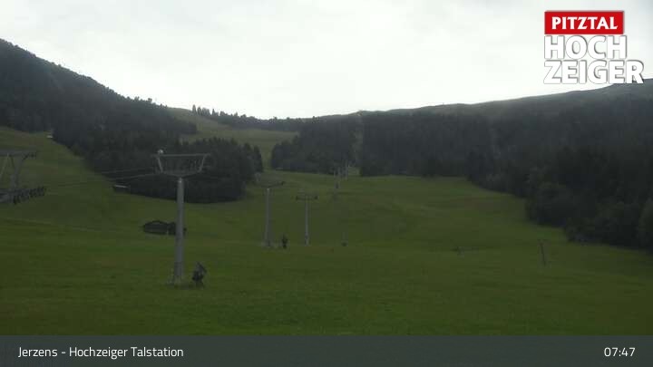 Archiv Foto Webcam Jerzens - Hochzeiger Talstation