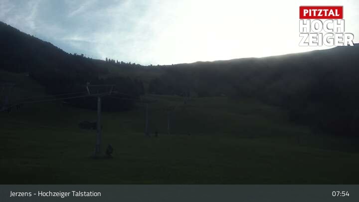Archiv Foto Webcam Jerzens - Hochzeiger Talstation