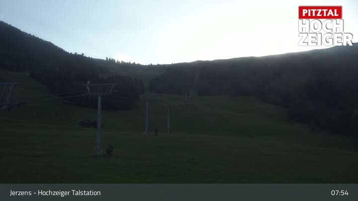 Archiv Foto Webcam Jerzens - Hochzeiger Talstation