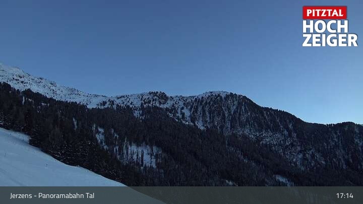 Archiv Foto Webcam Jerzens - Zirbenbahn Bergstation