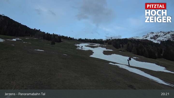 Archiv Foto Webcam Jerzens - Zirbenbahn Bergstation