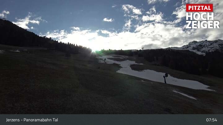 Archiv Foto Webcam Jerzens - Zirbenbahn Bergstation