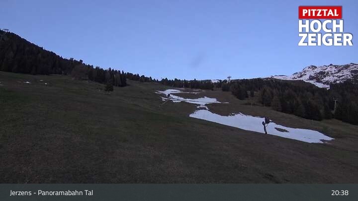 Archiv Foto Webcam Jerzens - Zirbenbahn Bergstation