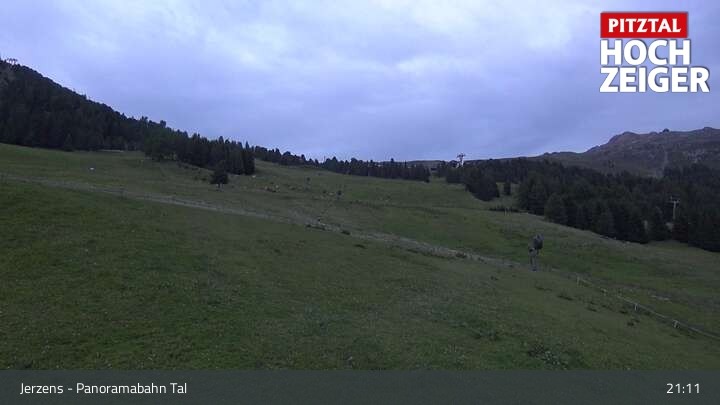 Archiv Foto Webcam Jerzens - Zirbenbahn Bergstation